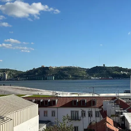 Belem With Tagus River View 아파트 *